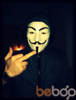  ,   Emir, 32 ,   