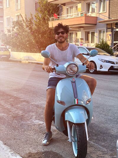  ,   Umut, 32 ,   ,   