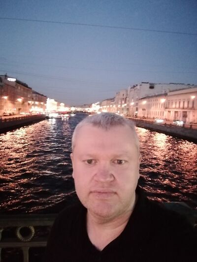  -,   Maxim, 38 ,   ,   , c 