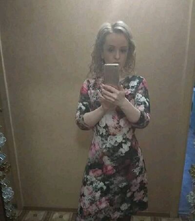  ,   Julia, 39 ,     , c 