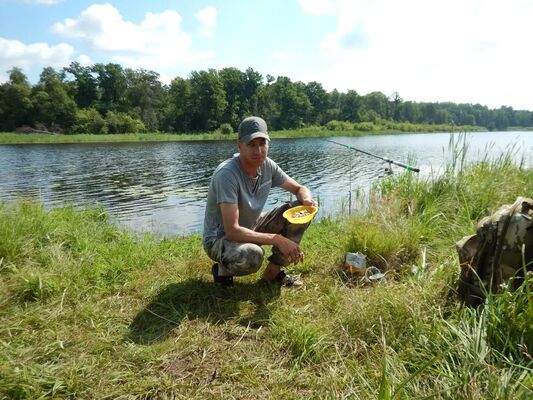  ,   Dmitry, 48 ,   c 