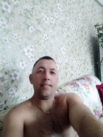  ,   Igor, 44 ,   ,   