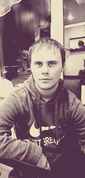  ,   Denis, 32 ,   ,   , c , 