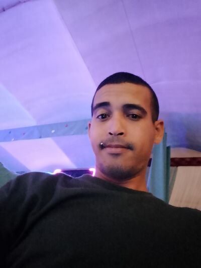  ,   Ariel, 29 ,   ,   
