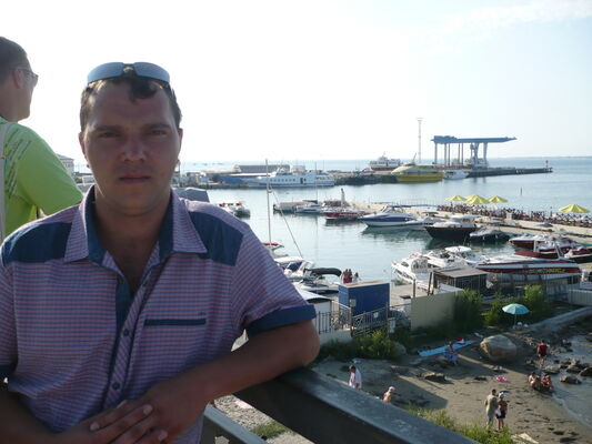  ,   Artemka, 38 ,   