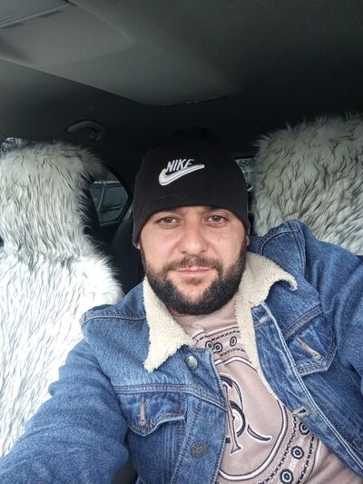  ,   Elvin, 34 ,   ,   
