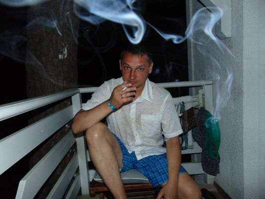  -,   Konstantin, 43 ,   