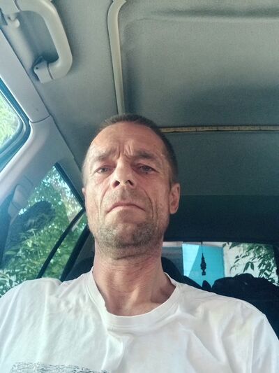  ,   Es, 49 ,   ,   
