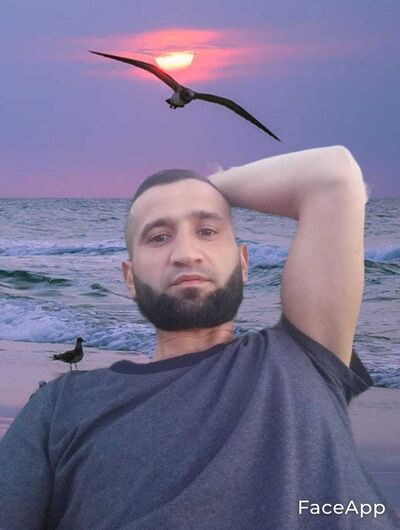  ,   Farid, 32 ,   ,   