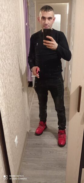  ,   Armen, 36 ,   ,   