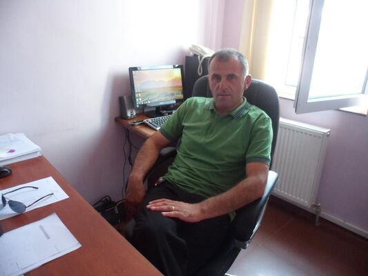  ,   Gio, 40 ,   
