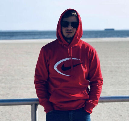  New York City,   Misha, 40 ,   ,   