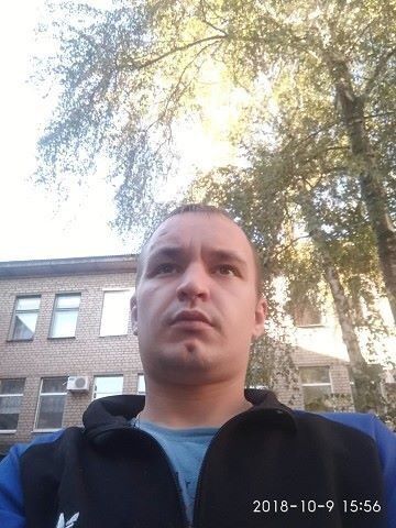  15744277  Vasilij, 33 ,    
