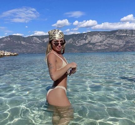   ,   Kukla, 28 ,   