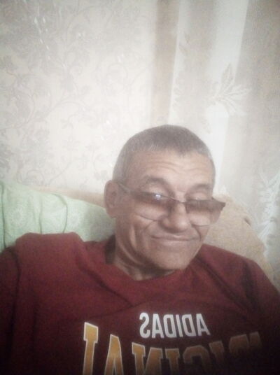  ,   Albert, 52 ,   ,   