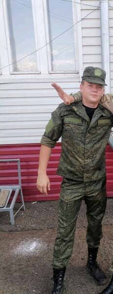   ,   Eduard, 23 ,   ,   