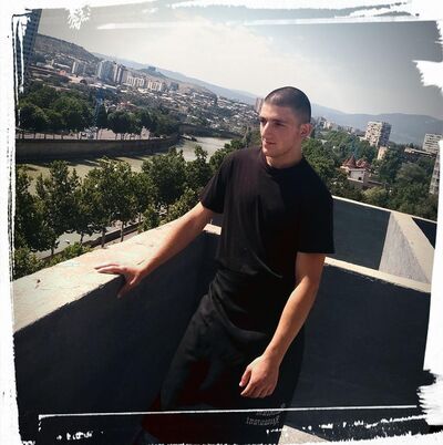  ,   Davo, 32 ,   ,   , c 