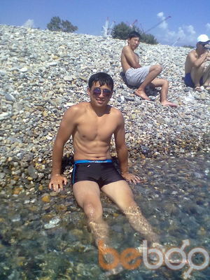  ,   Jonny, 34 ,   
