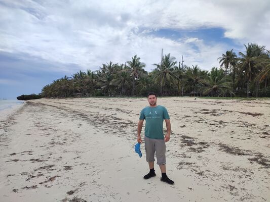  ,   Mukhsiddin, 34 ,   c , 