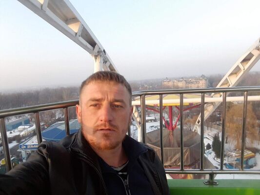  ,   Victor, 39 ,   