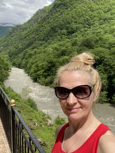  ,   Elena, 55 ,   ,   