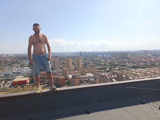  deleted,   Maxim, 34 ,   ,   