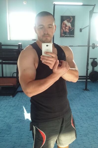  ,   Stanislav, 37 ,   ,   , c 