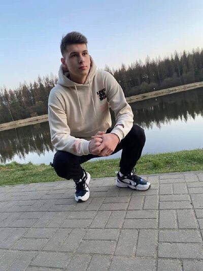  ,   Dany, 23 ,   ,   