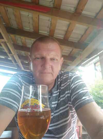  ,   Valentin, 58 ,   c 