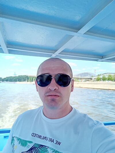  ,   Pavel, 38 ,   ,   , c , 