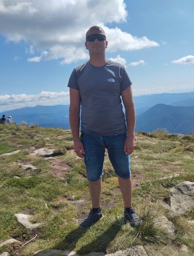  ,   Aleksandr, 41 ,   ,   