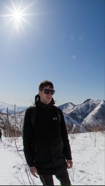 --,   Maxim, 36 ,   ,   , c 