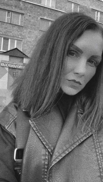  ,   Lesia, 39 ,   ,   