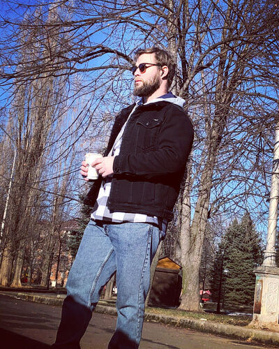 ,   Zaur, 30 ,  