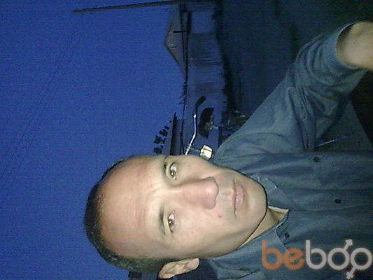  3020967  Beken, 49 ,    