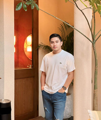   ,   James, 40 ,   ,   