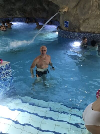  ,   Oleg, 54 ,   ,   , c , 