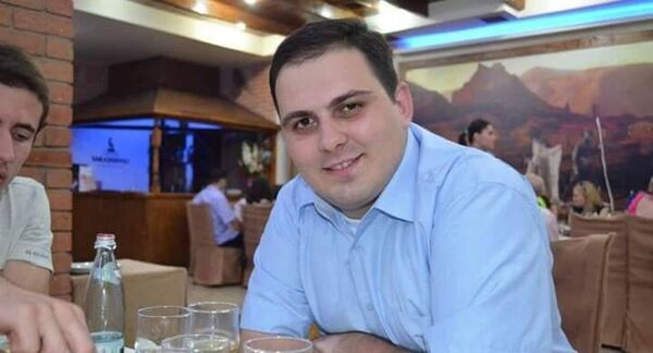  ,   Gio, 33 ,   ,   , c 