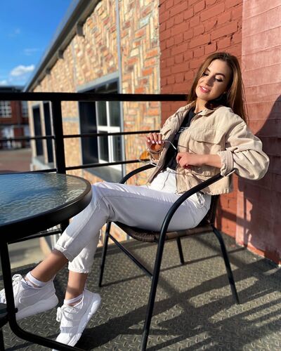  ,   Anna, 26 ,   ,   