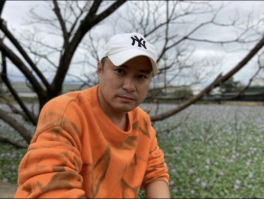 ,   Eric Feng, 52 ,   ,   , c 