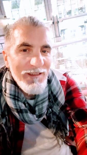  ,   Artur, 47 ,   ,   , c , 