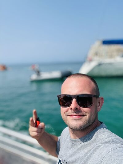  ,   Ivan, 37 ,   ,   , c , 