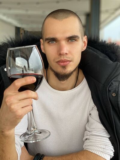  ,   Lekferum, 27 ,  
