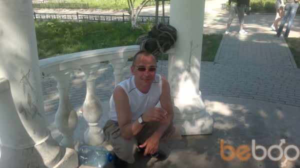  -,   Dicson, 48 ,   