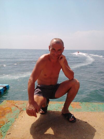  ,   Igor, 44 ,     