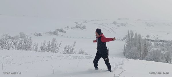  ,   Bosidjon, 30 ,   ,   