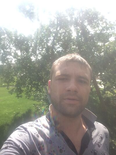  ,   Dinan, 39 ,   