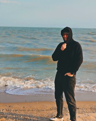  ,   Anton, 24 ,   , 