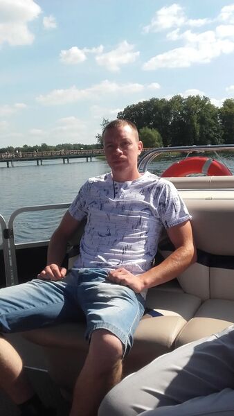  ,   Aleksandras, 32 ,   ,   , c , 