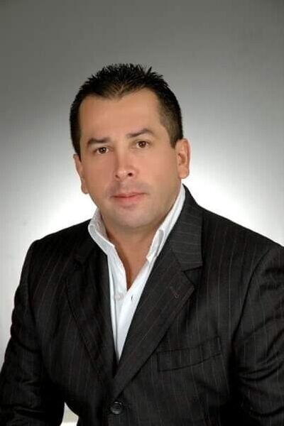  ,   Chris, 60 ,   ,   